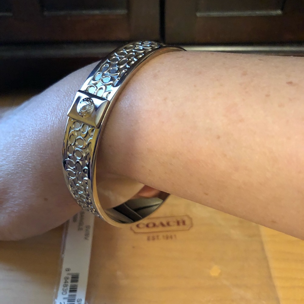 Authentic Coach Silver Signature Bangle - Picture 3 of 7